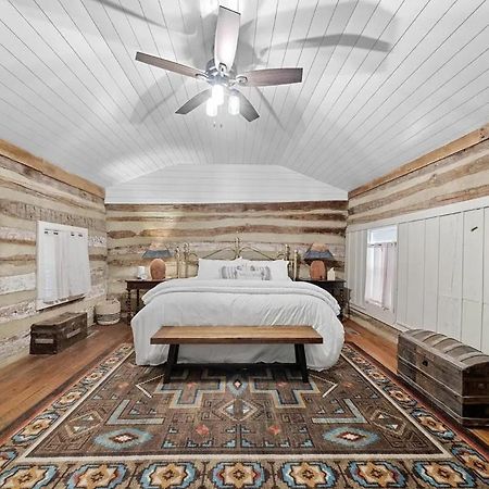 Rustic Augusta Cabin Εξωτερικό φωτογραφία
