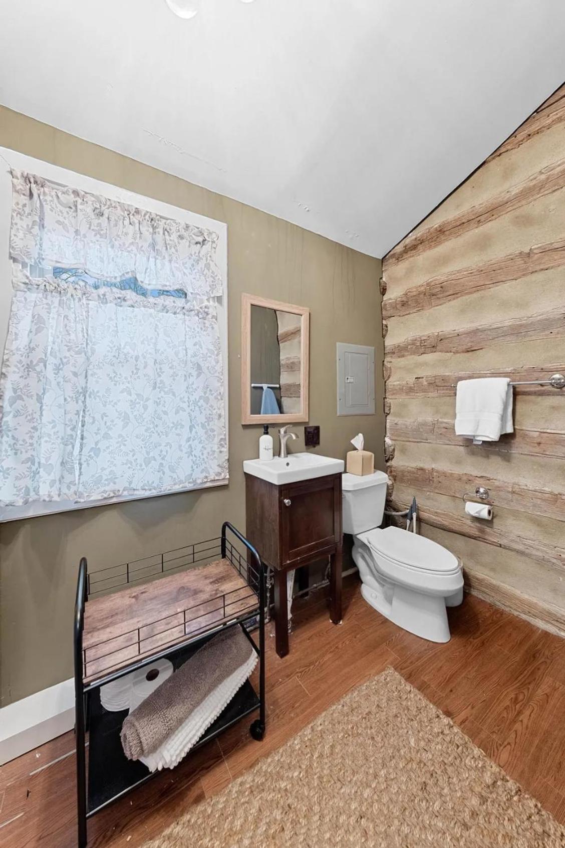 Rustic Augusta Cabin Εξωτερικό φωτογραφία